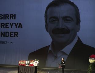 Önder laid to rest amid outpouring of grief