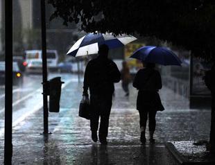Spring showers to sweep across country amid rising temperatures