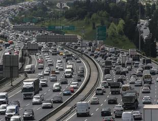 Istanbul traffic jam costs economy up to $7 bln a year: Experts