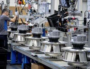 German factory orders increase more than expected in April