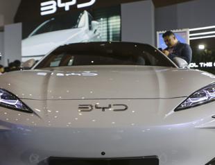 Carmakers adjust their EVs to boost sales in Turkish market