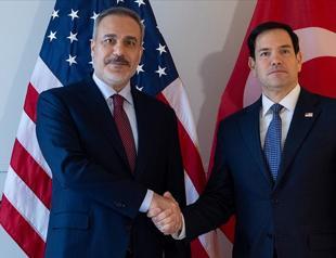 Türkiyes FM, US secretary of state discuss bilateral ties, regional issues