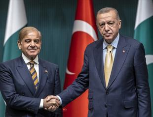 Pakistani premier thanks Erdoğan for ‘standing resolutely’ with his country
