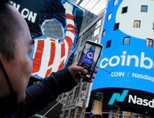 Coinbase expects data breach to cost it up to $400 mln