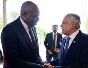 UK, Pakistan foreign ministers meet after India conflict