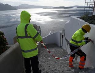 Greece implements new measures on Santorini