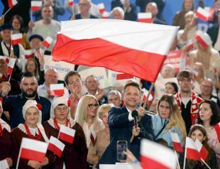 Pro-EU mayor, nationalist historian set for Polish presidential runoff