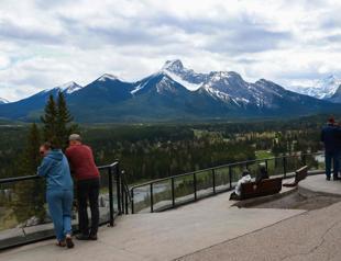 G7 finance leaders gather with Ukraine, tariff concerns at fore