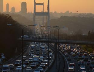 Istanbul traffic costs residents 105 hours: Study