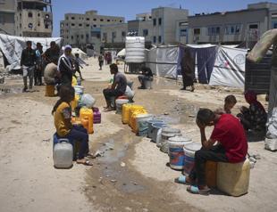 Rescuers say 9 children of Gaza doctor couple killed in Israeli strike