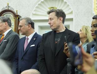 After brief X outage, Musk says he is refocusing on businesses