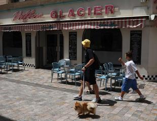 Fire cuts power to 45,000 in French Riviera, sabotage suspected