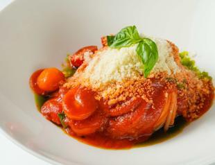 Italian food: Popularity versus quality