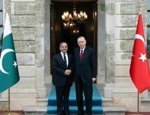Erdoğan, Pakistani PM discuss bilateral relations, cooperation