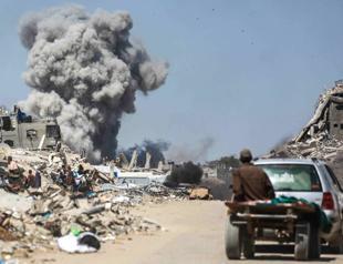 Israel strikes school-turned-shelter as concerns mount over Gaza aid mechanism