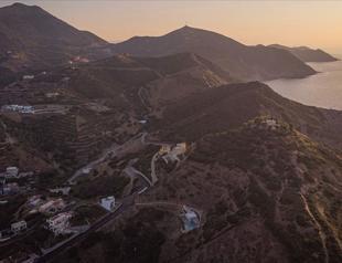 Greece hooks up an undersea power link to Crete