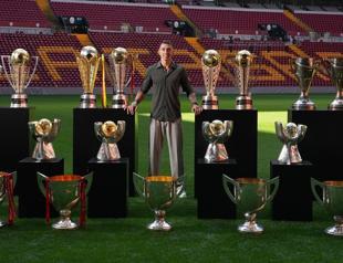 Legend Muslera bids farewell to Galatasaray after 551 appearances