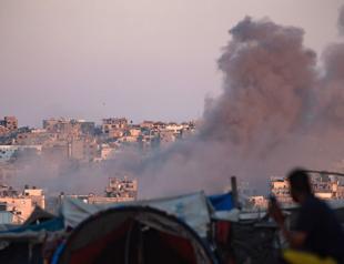 Israel threatens Hamas with annihilation as Trump says Gaza ceasefire close