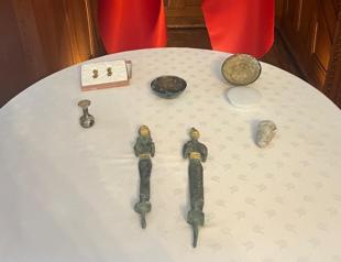 Switzerland returns 7 more historical artifacts to Türkiye