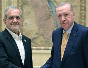 Erdoğan discusses regional issues with Iranian leader