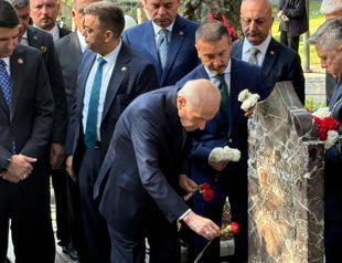 Bahçeli calls for new constitution talks after Eid break