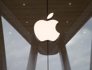 Apple under pressure to shine after AI stumble