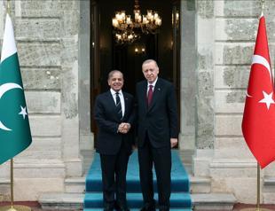 Erdoğan, Pakistani PM discuss regional, global issues