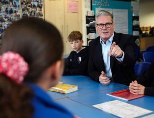 UK launches AI skills drive for workers and schoolchildren