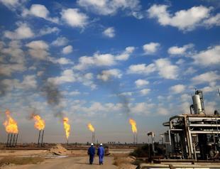 Rising Iraq-Erbil oil tensions lead to salary suspension