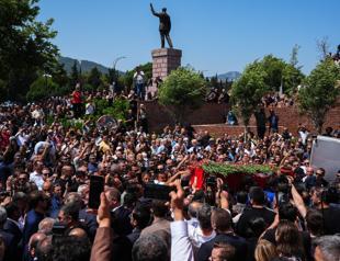 Manisa bids farewell to mayor as condolences pour in