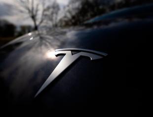 French Tesla customers sue over brand becoming extreme right