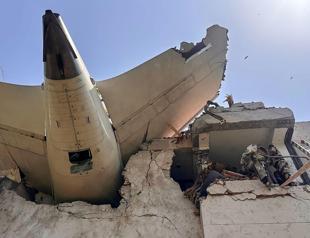 At least 265 dead in India plane crash, one passenger survives