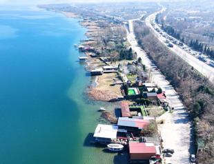 Ministry moves to remove illegal structures at Sapanca Lake shore