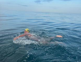 Turkish athlete sets out to become 1st autistic swimmer to cross English Channel