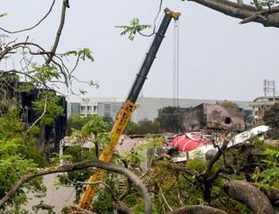 Death toll in India plane crash rises to at least 279