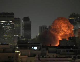 Iran’s ‘new method’ causes major destruction as Israel threats Tehran residents