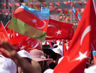 Azerbaijan’s president praises unity, brotherhood with Türkiye