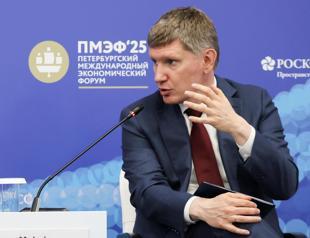 Russian economy on verge of recession, minister warns