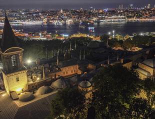 Topkapı Palace open for night visits
