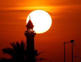 Blasts heard over Doha after Qatar suspends air traffic