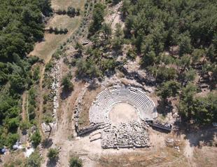 Excavations to uncover shops at Hyllarima