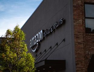 Amazon to invest 40 billion pounds in UK over 3 years