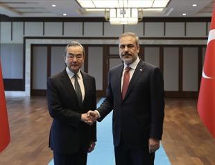 FM Fidan discusses regional developments with Chinese counterpart