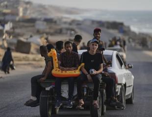 Eyes on possible Gaza truce as war shows no sign of ending