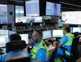 Rescuers step up as heatwaves stoke heatstroke risk