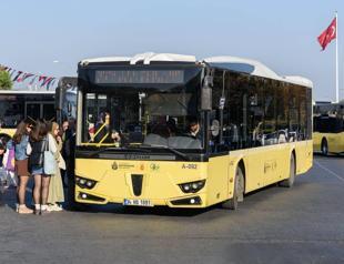 Iconic Istanbul bus line shortens after decades of service