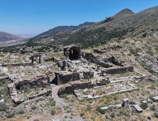 Discoveries shed light on early settlements at Karaman’s ‘Binbir Kilise’ site