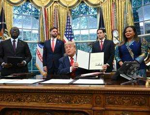 Rwanda, DR Congo sign peace deal in US after rebel sweep