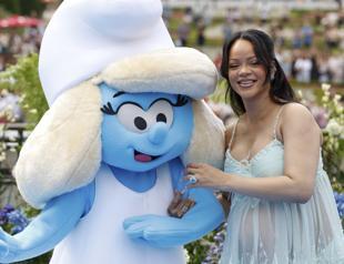 Rihanna in Belgium for Smurfs premiere