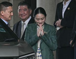 Thailands PM suspended by Constitutional Court